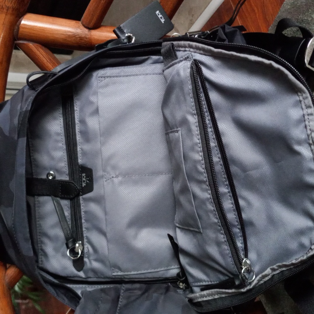 Tumi Backpack - image 6